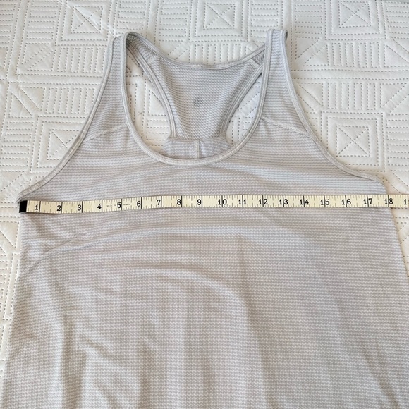 Lululemon Essential Tank Top In Gray - Picture 2 of 7